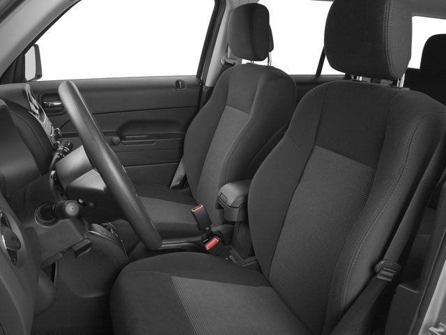 Used 2016 Jeep Patriot High Altitude FWD image 11