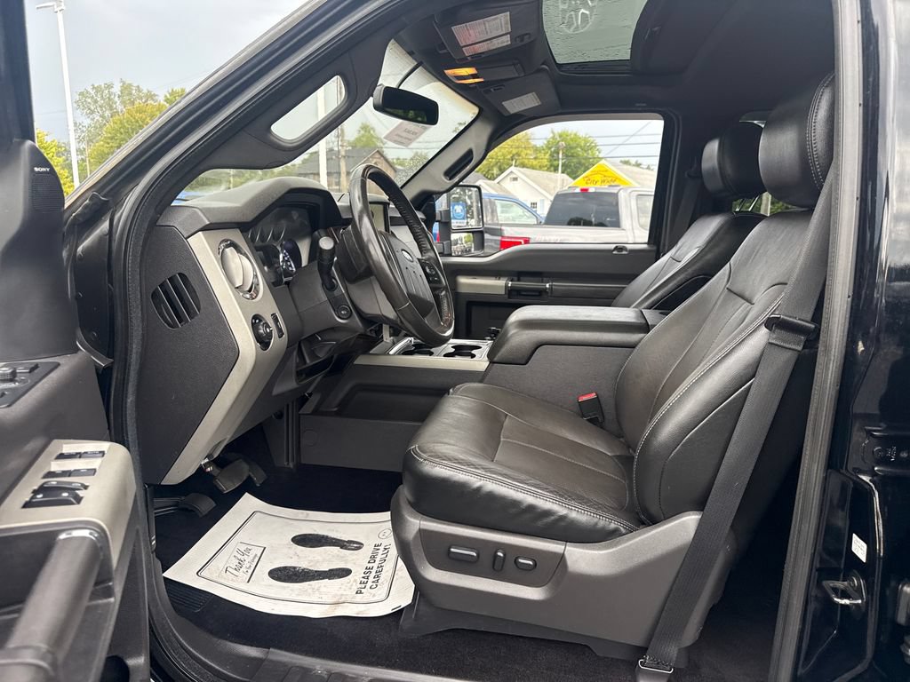 Used 2016 Ford F250 Lariat w/ Lariat Ultimate Package AWD/4WD image 24