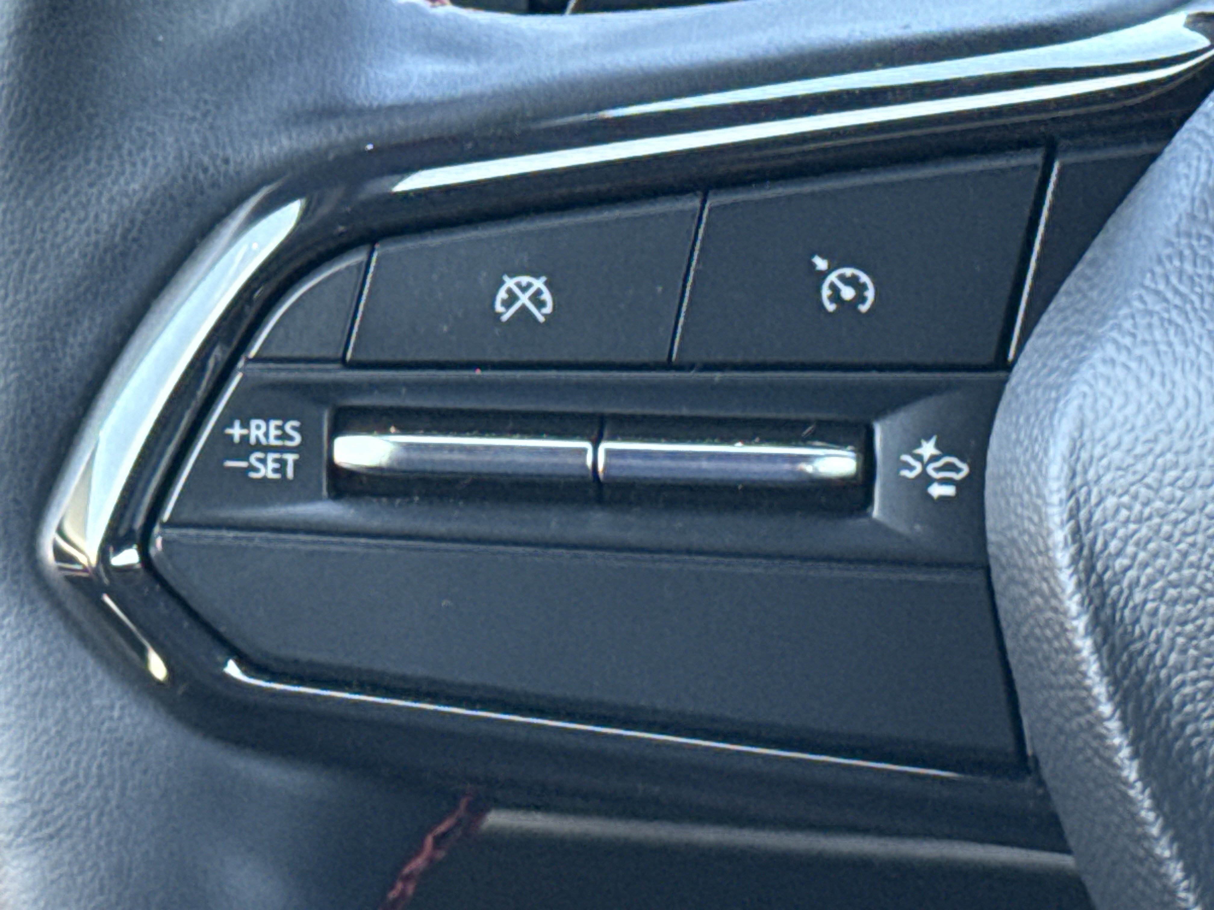 Used 2024 Chevrolet Equinox EV RS image 30