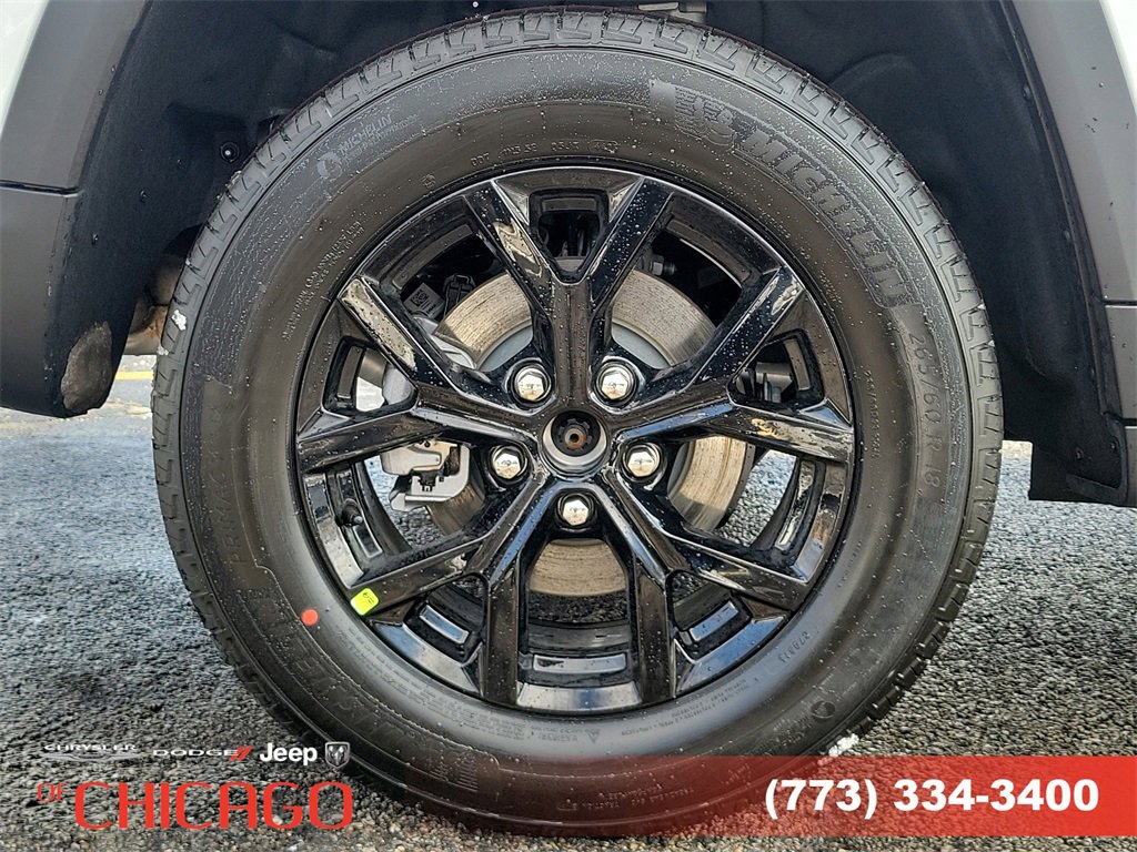 New 2026 Jeep Grand Cherokee Altitude image 5