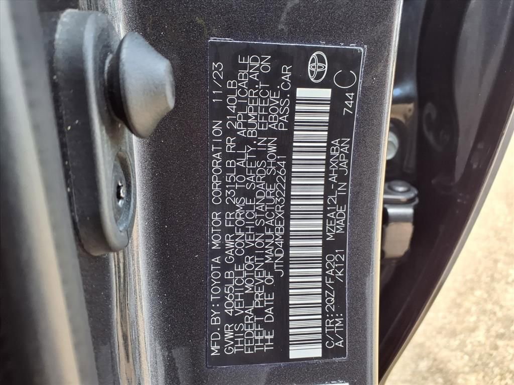 Used 2024 Toyota Corolla SE image 12