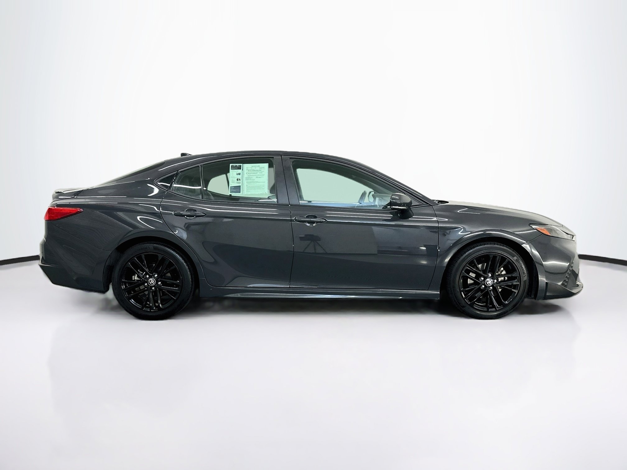 Used 2025 Toyota Camry SE FWD image 10