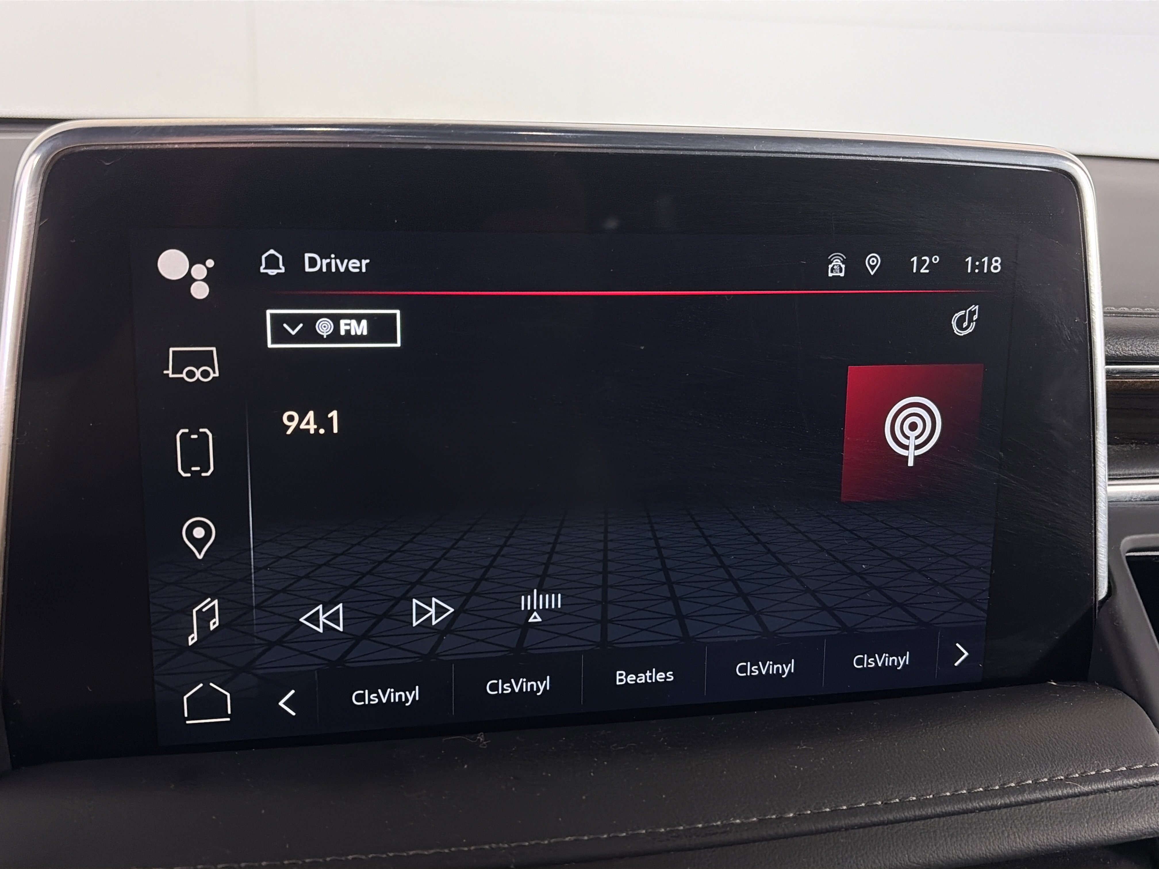 Certified 2022 GMC Yukon XL SLE w/ Max Trailering Package image 19