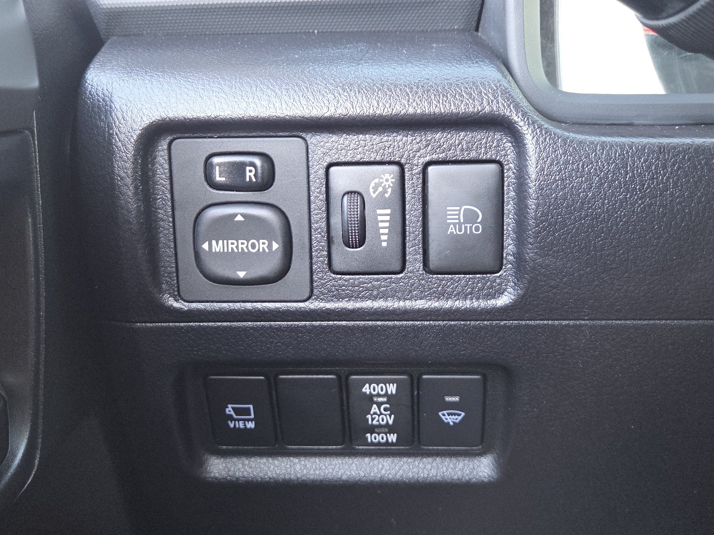 Used 2023 Toyota 4Runner Limited AWD/4WD image 30
