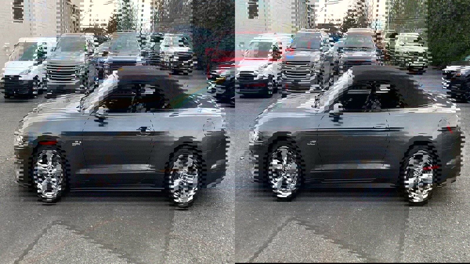 Used 2018 Ford Mustang GT Premium w/ Safe & Smart Package image 4