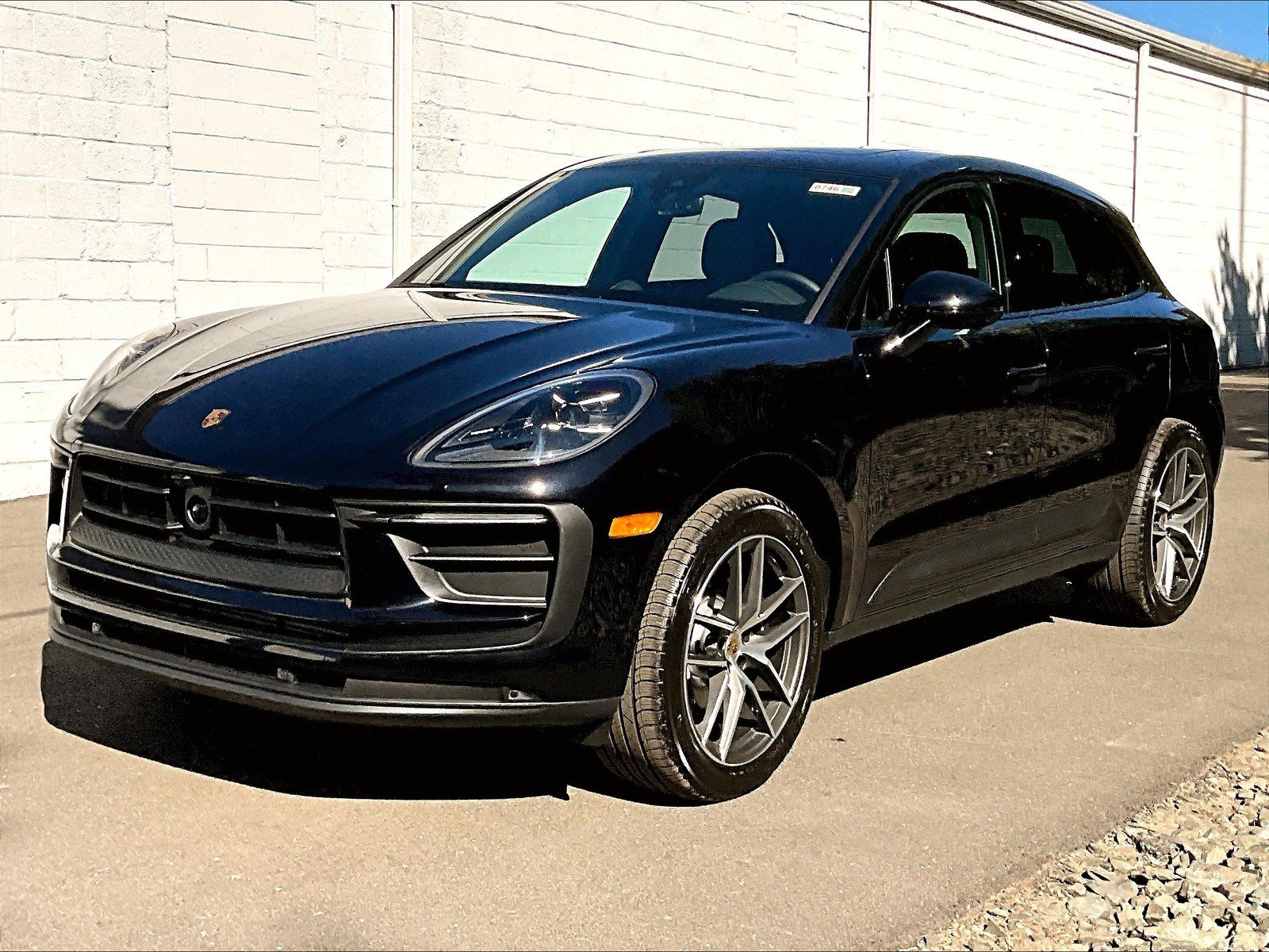 New 2026 Porsche Macan image 1