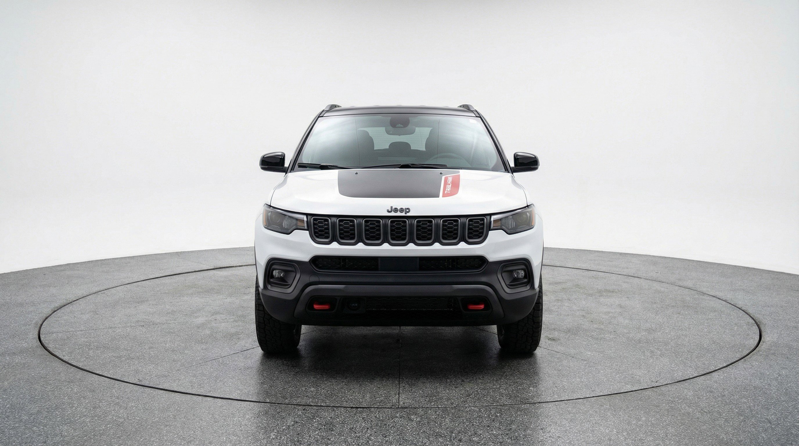 Used 2025 Jeep Compass Trailhawk image 2