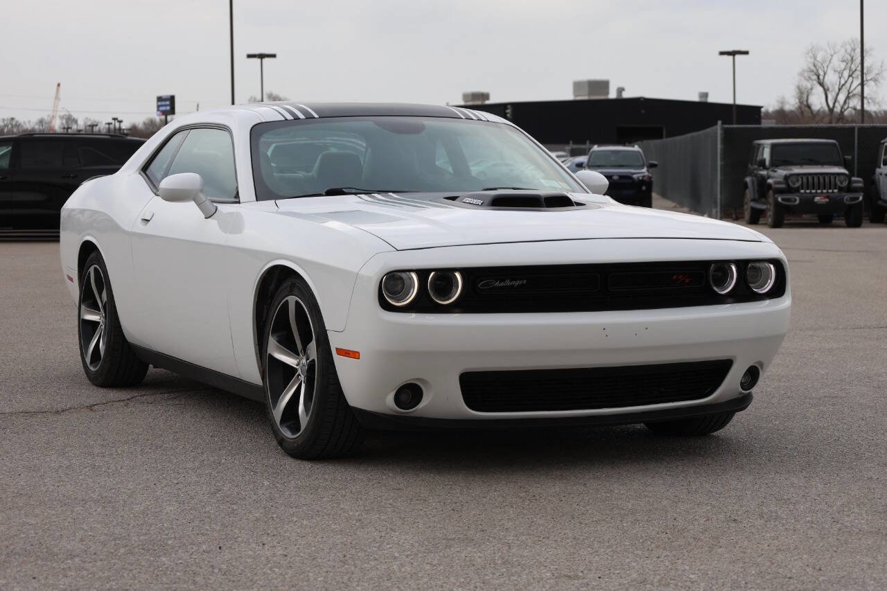 Used 2016 Dodge Challenger R/T Plus image 4