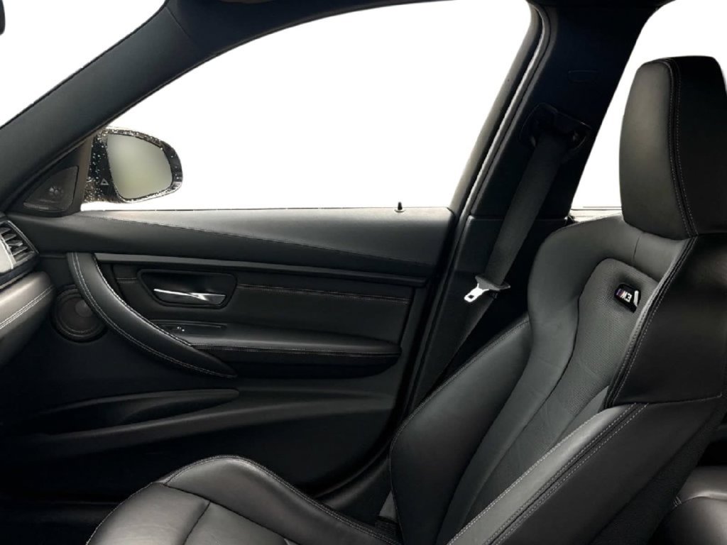Used 2018 BMW M3 RWD image 19