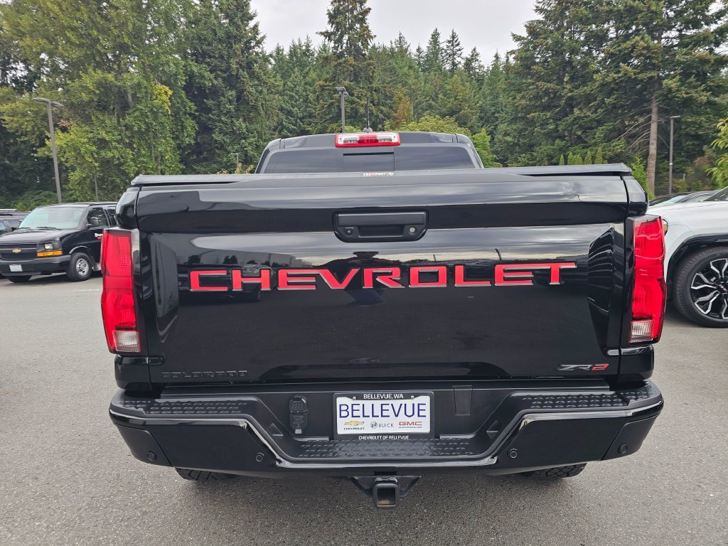 Used 2024 Chevrolet Colorado ZR2 w/ ZR2 Convenience Package III AWD/4WD image 6