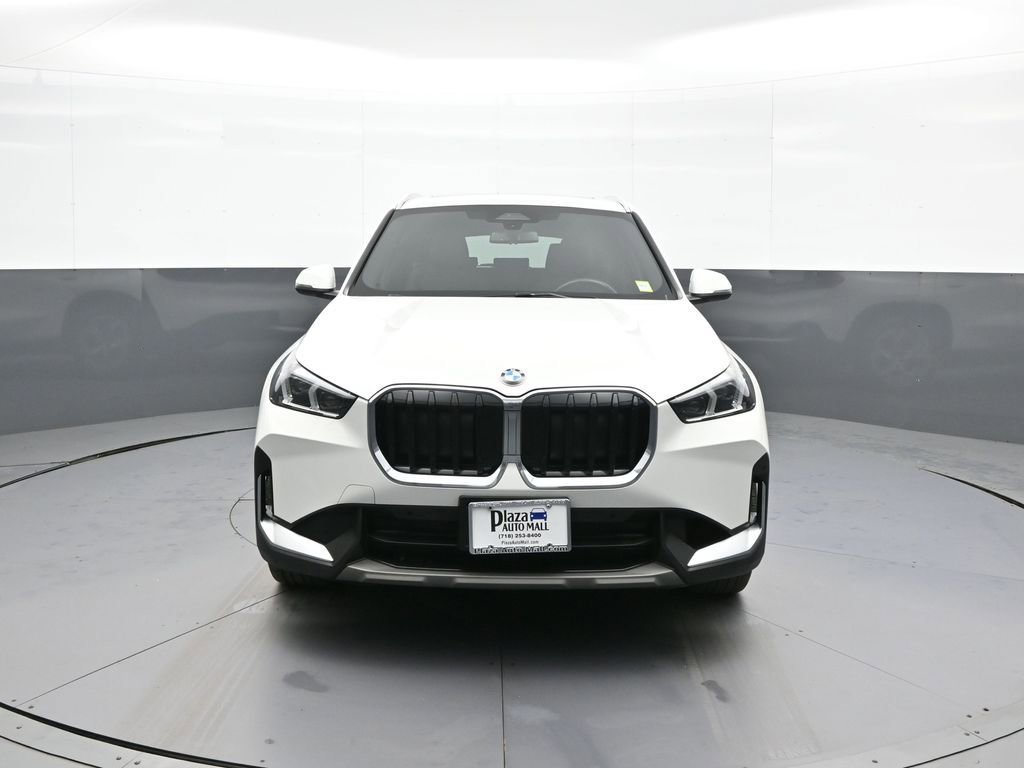 Used 2023 BMW X1 xDrive28i w/ Convenience Package AWD/4WD image 2