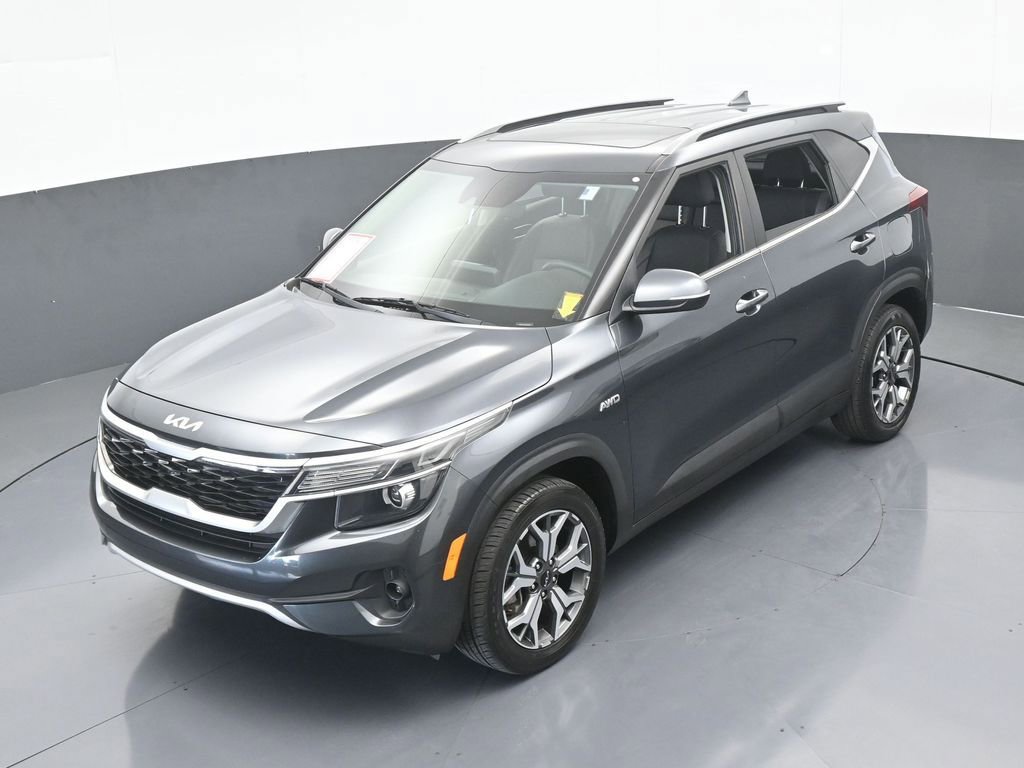 Used 2022 Kia Seltos EX image 50