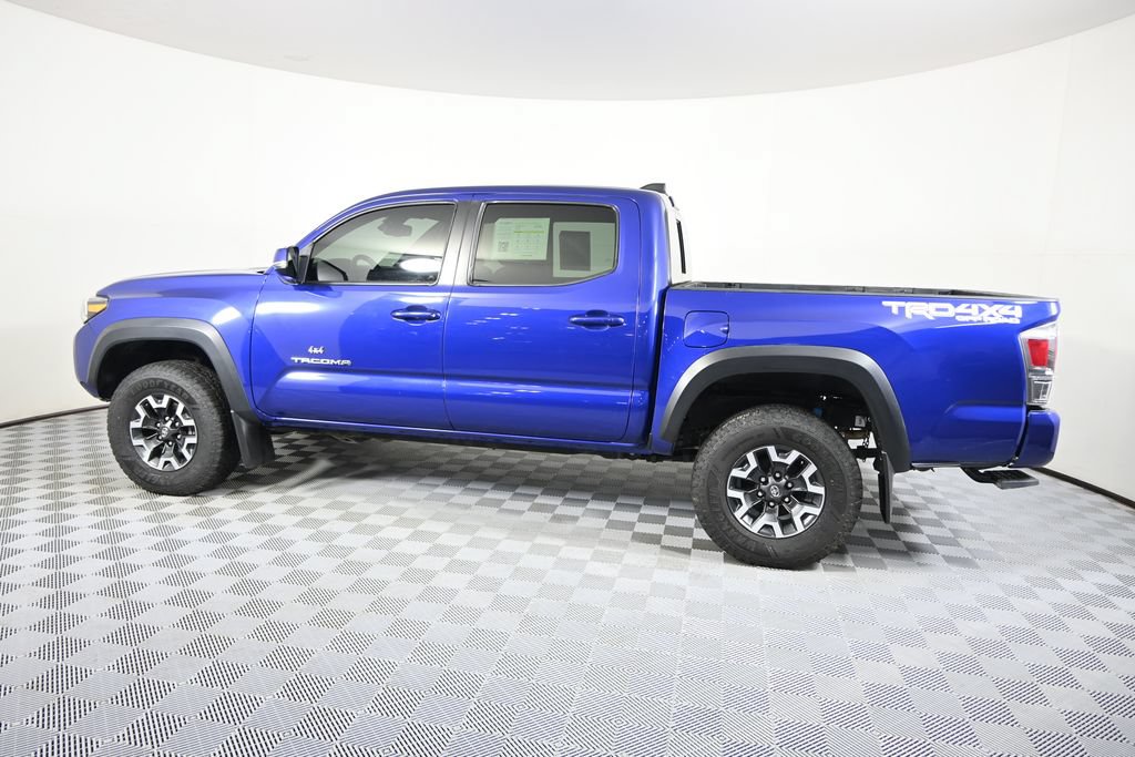 Used 2022 Toyota Tacoma TRD Off-Road w/ Technology Package AWD/4WD image 3