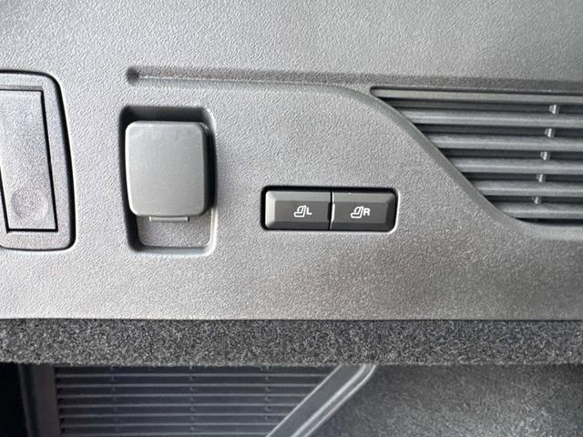 New 2026 Lincoln Nautilus Reserve AWD/4WD image 12
