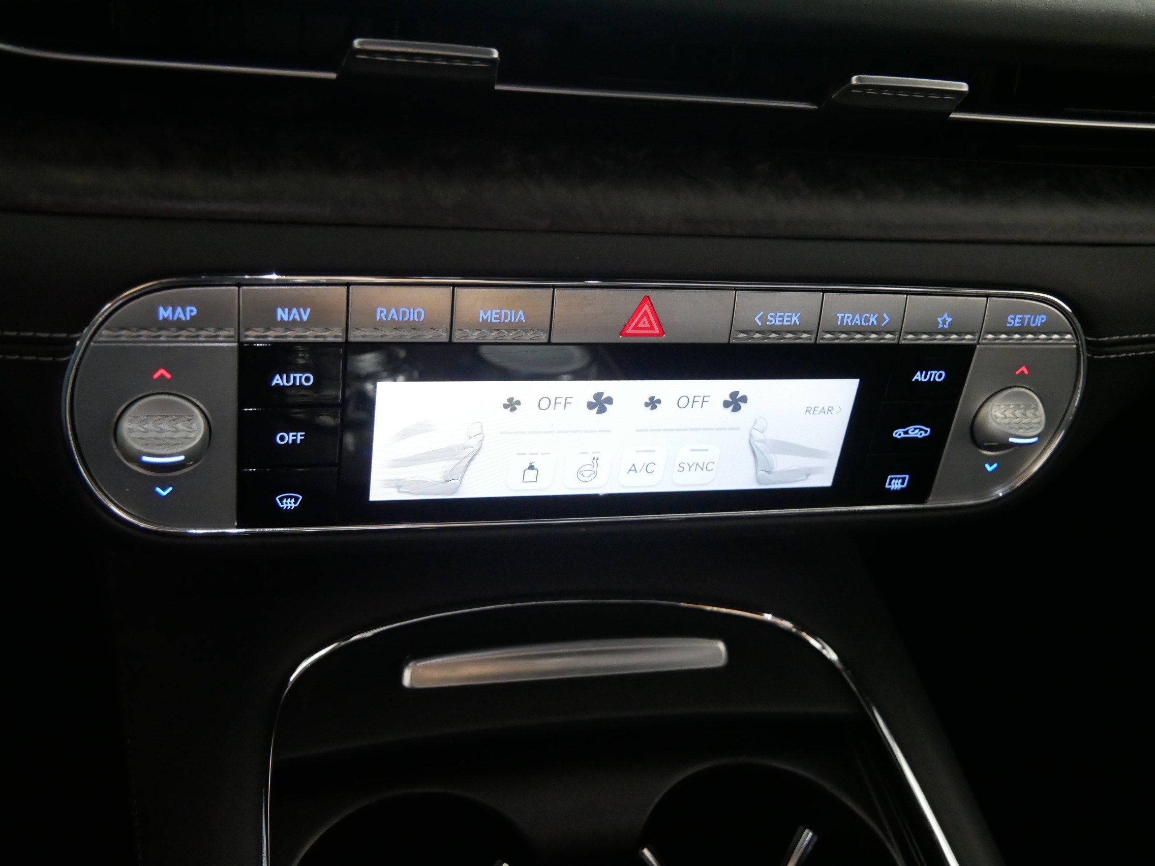 Certified 2024 Genesis G90 3.5T AWD/4WD image 23