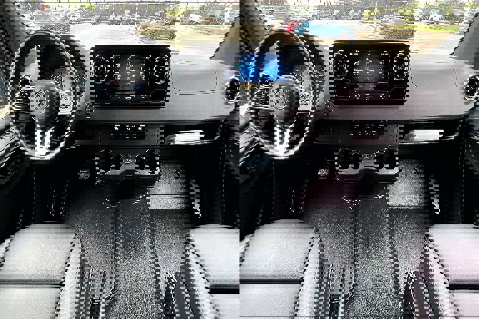 Used 2023 Mercedes-Benz Sprinter 2500 image 16