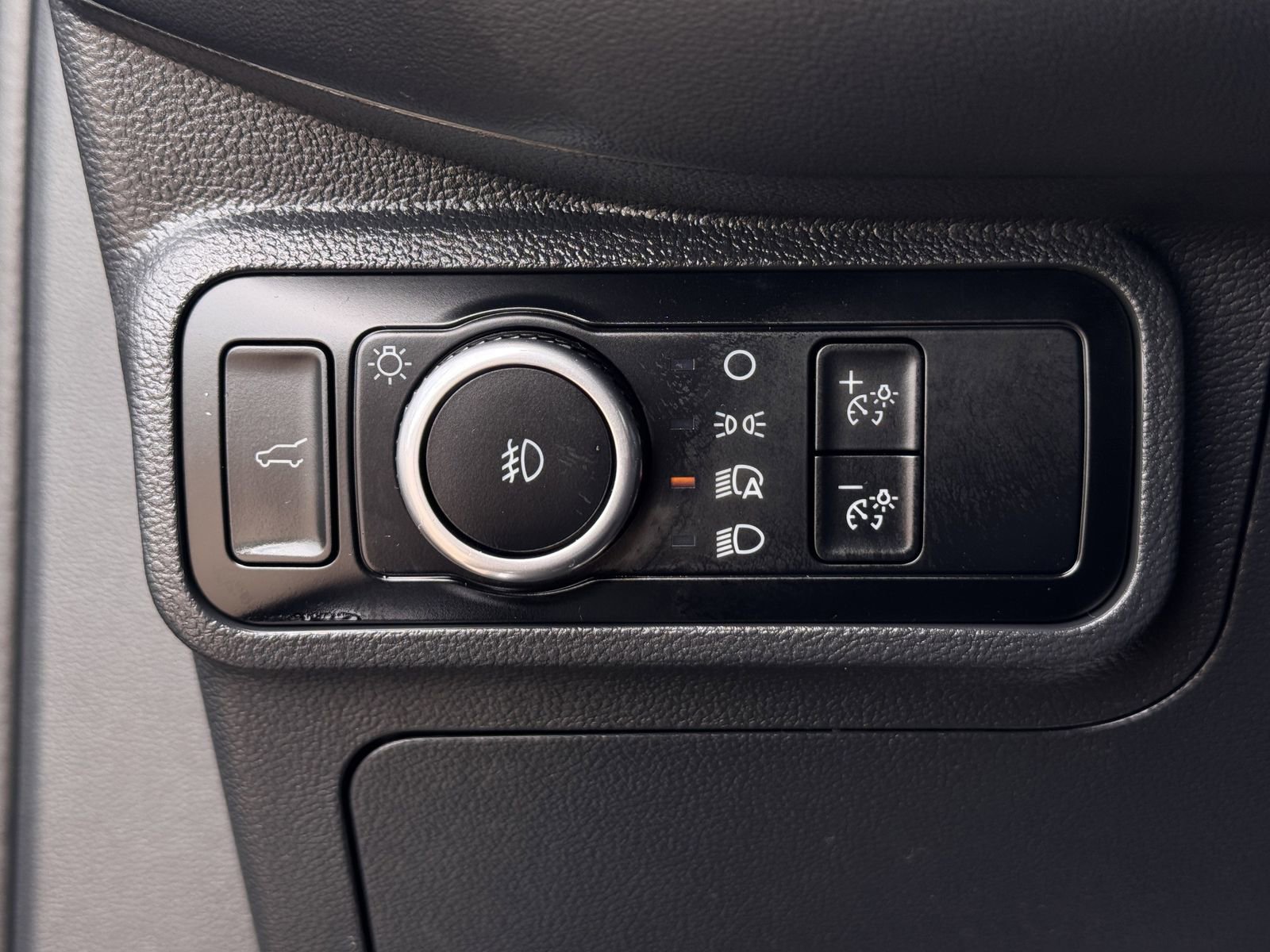 Used 2025 Ford Explorer ST-Line image 24