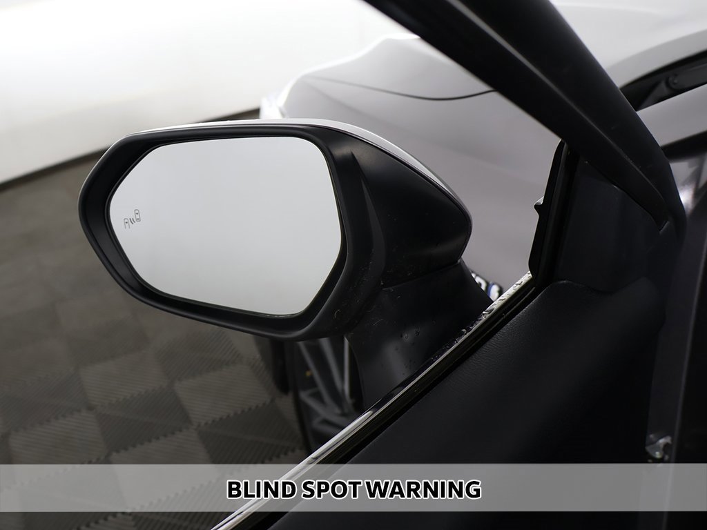 Used 2021 Toyota Camry XLE w/ Navigation Upgrade Package image 7