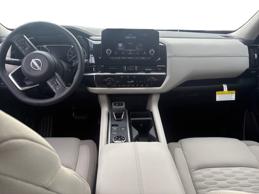 New 2025 Nissan Pathfinder SV image 10