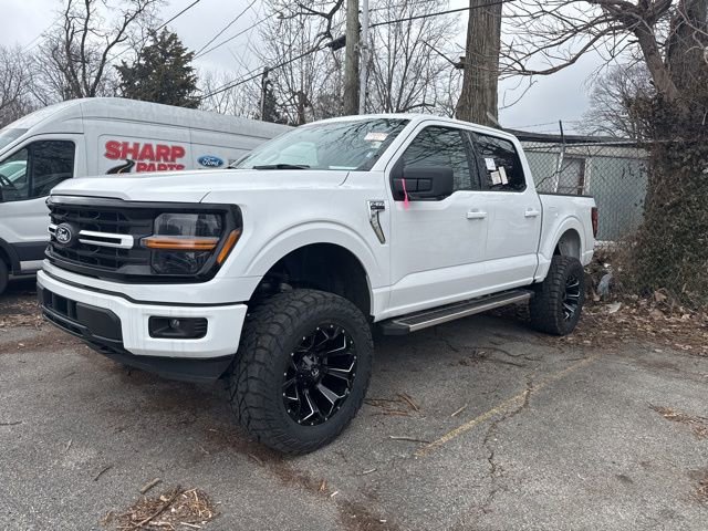 Used 2024 Ford F150 XLT w/ Tow/Haul Package image 3