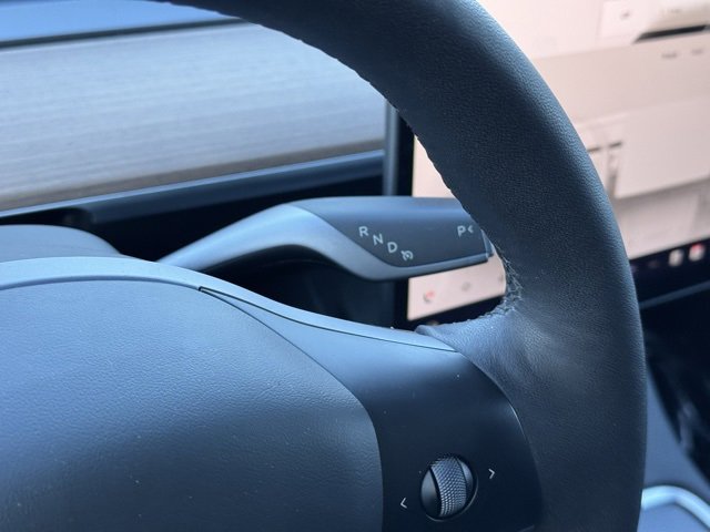 Used 2023 Tesla Model Y Long Range image 24