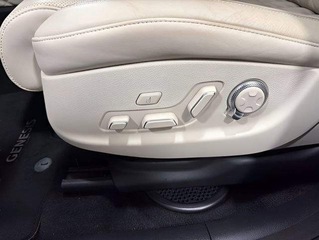 Used 2023 Genesis GV80 3.5T w/ Cargo Package AWD/4WD image 13