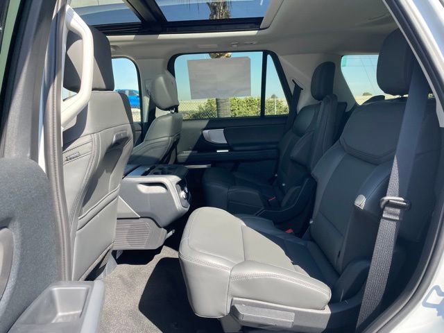 New 2026 Ford Expedition Active image 19