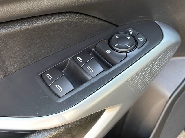 Used 2024 Chevrolet Trax RS w/ Driver Confidence Package FWD image 9