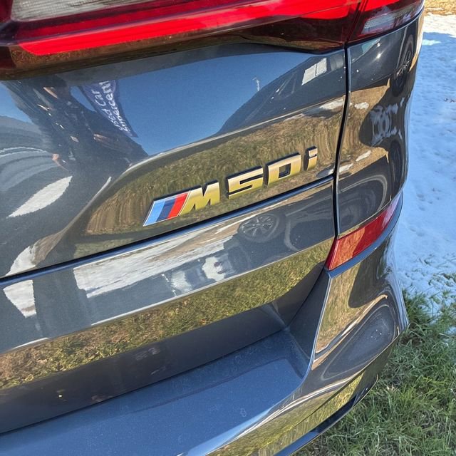 Used 2022 BMW X5 M50i image 11