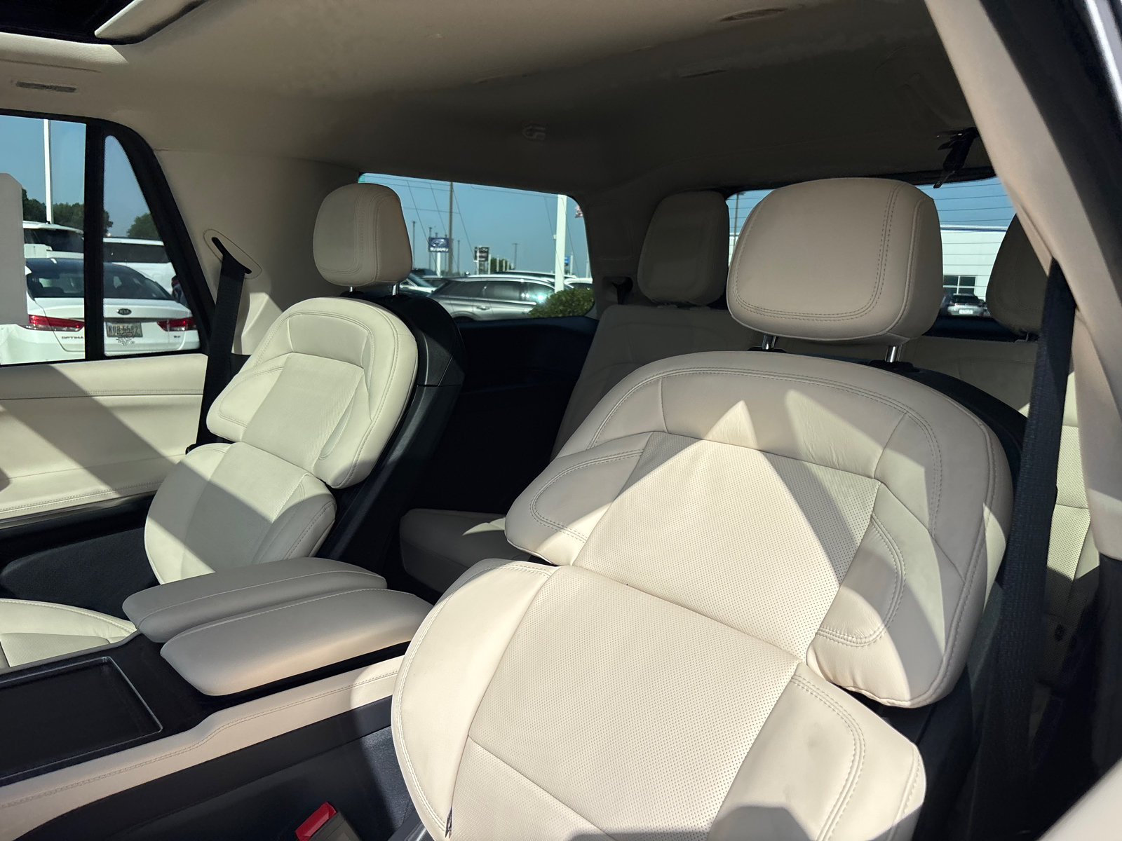 New 2027 Lincoln Navigator Reserve AWD/4WD image 26