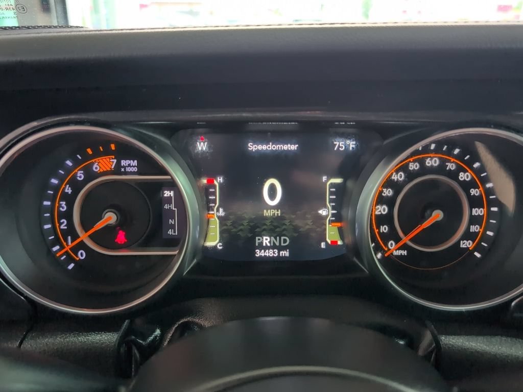 Used 2023 Jeep Wrangler Unlimited Sahara AWD/4WD image 32