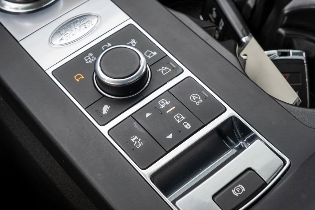 Used 2020 Land Rover Discovery Landmark AWD/4WD image 19