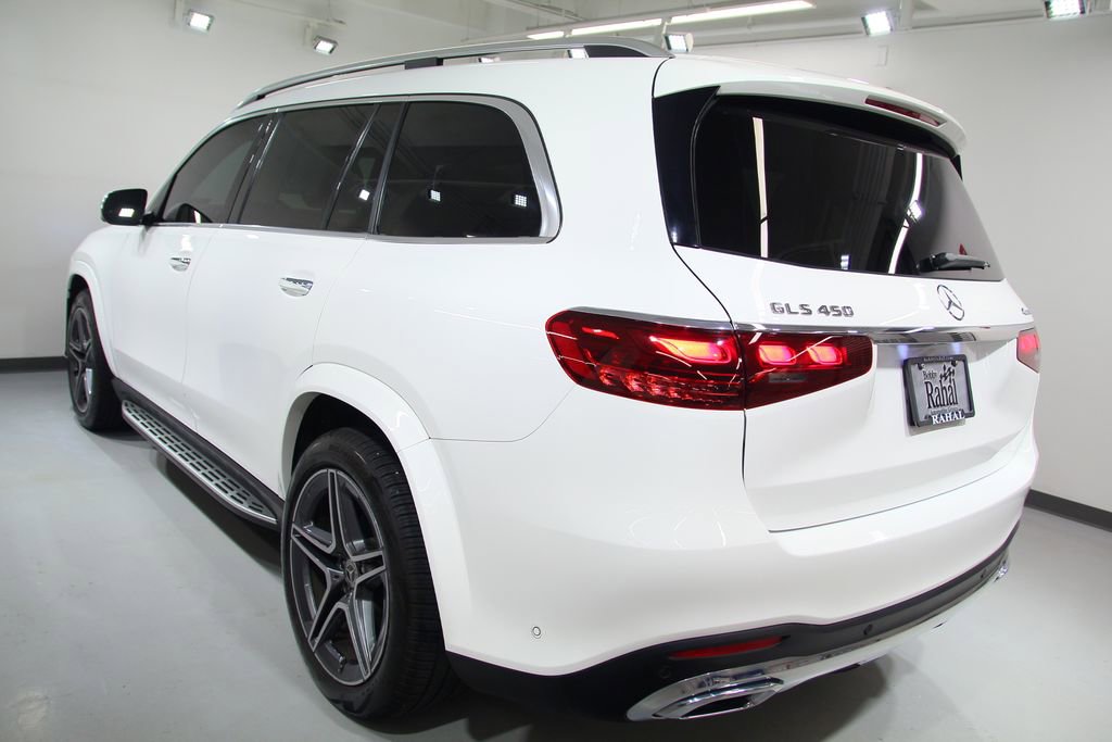 Used 2024 Mercedes-Benz GLS 450 4MATIC image 16