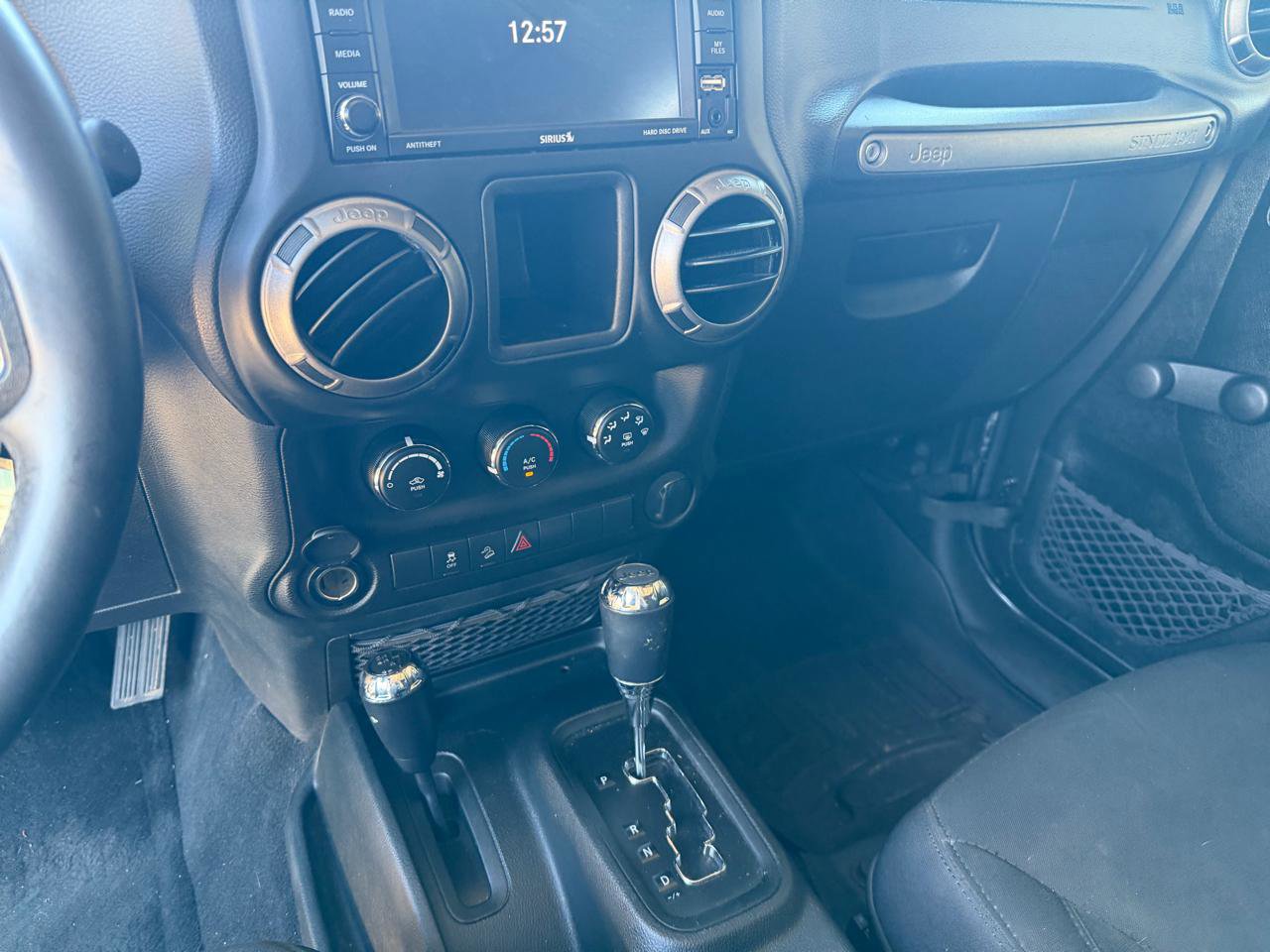 Used 2018 Jeep Wrangler Unlimited Sport w/ Connectivity Group image 22