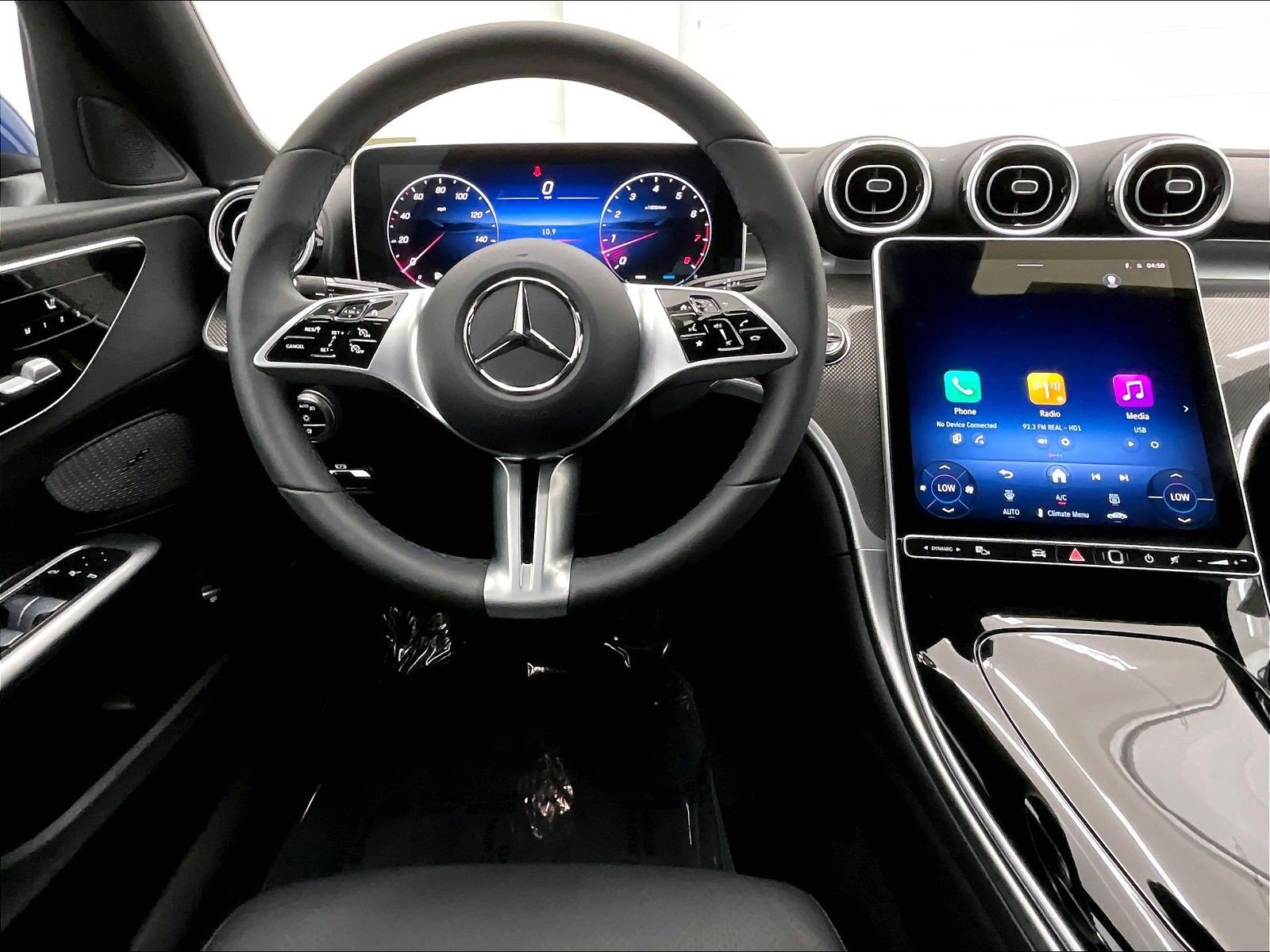 Used 2026 Mercedes-Benz C 300 Sedan image 4