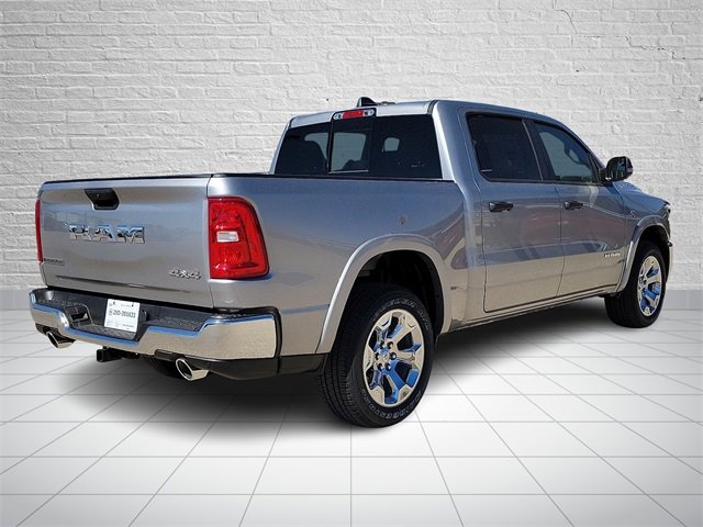 New 2026 RAM 1500 4x4 Crew Cab image 4