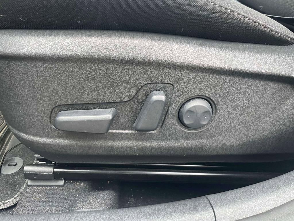 Used 2023 Hyundai Kona SEL image 18