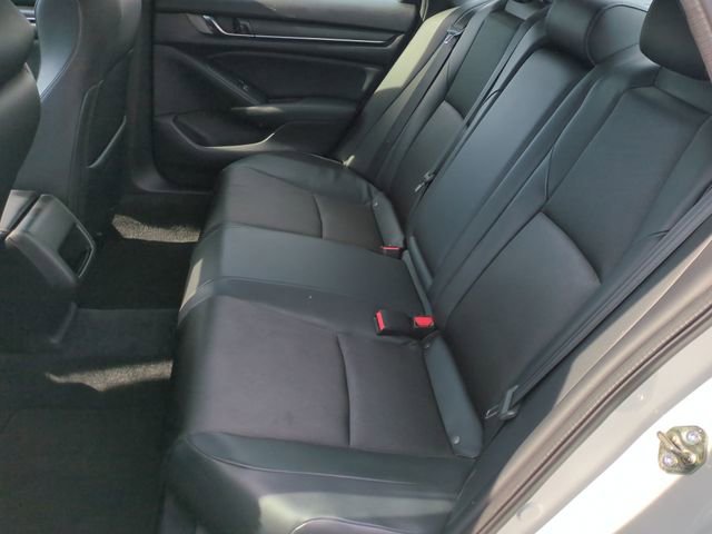 Used 2018 Honda Accord Sport image 21
