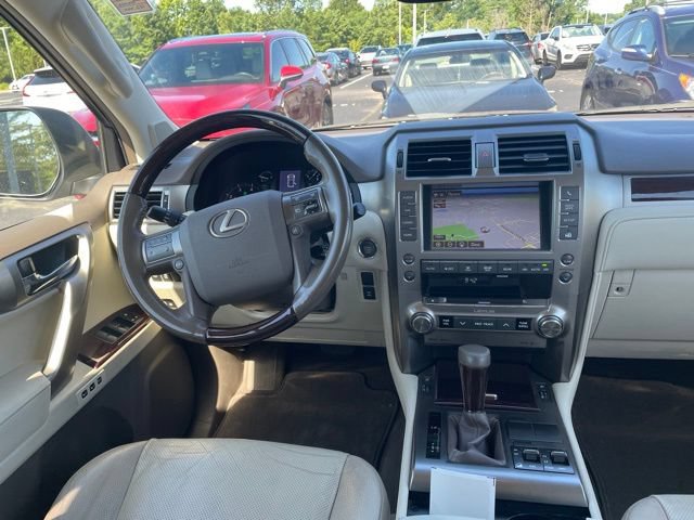 Used 2017 Lexus GX 460 Premium AWD/4WD image 8