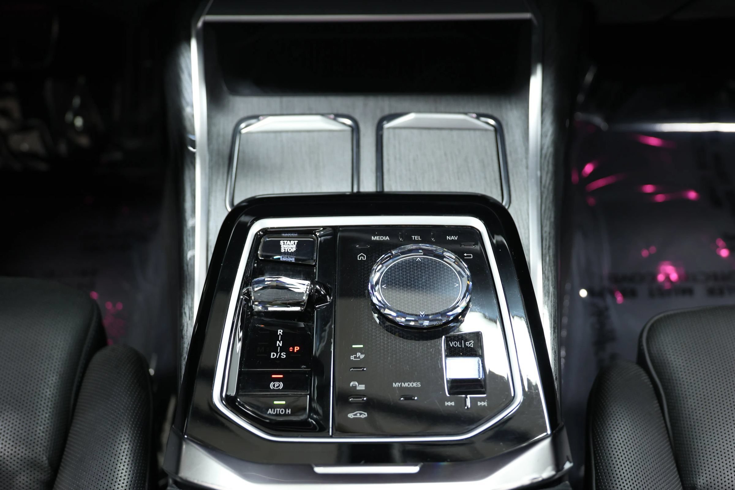 Used 2023 BMW 740i RWD image 42