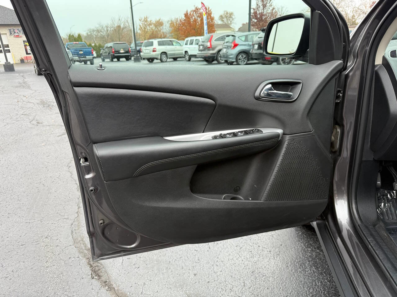 Used 2020 Dodge Journey SE w/ SE Popular Equipment Group image 19