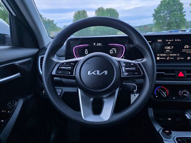 Certified 2025 Kia Seltos LX AWD/4WD image 22