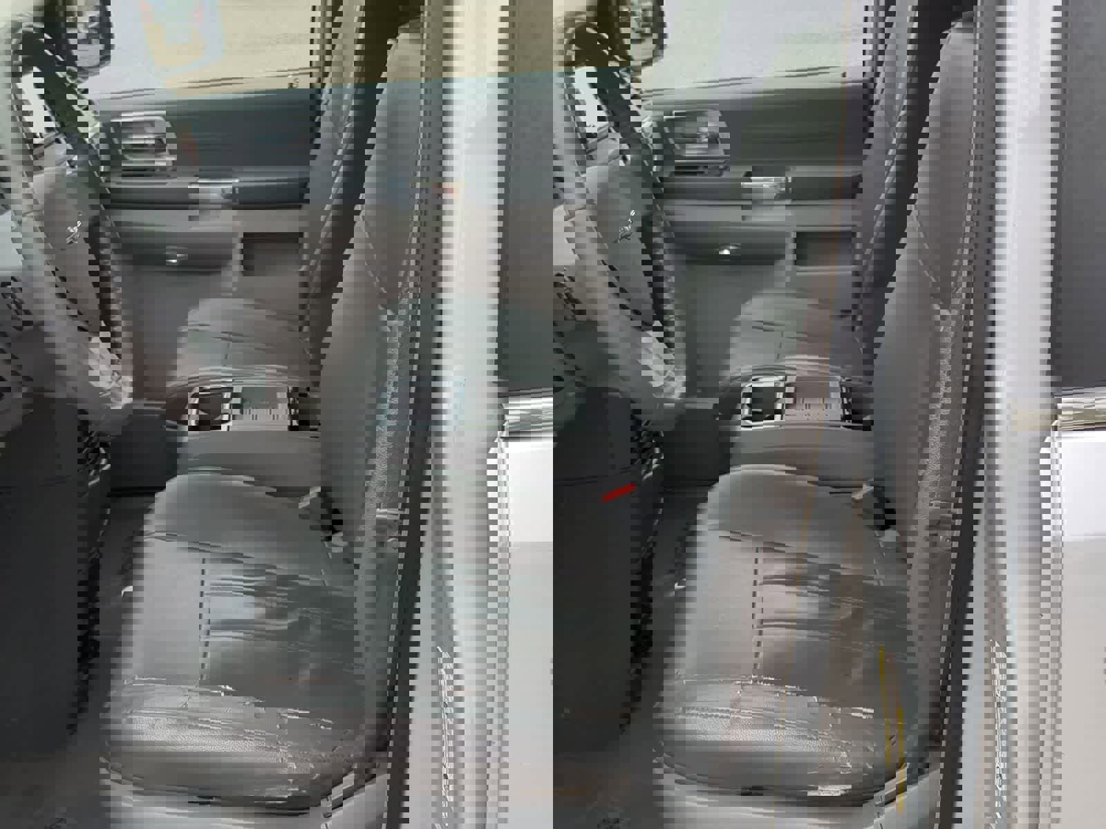 Used 2008 Chrysler Town & Country Touring image 16