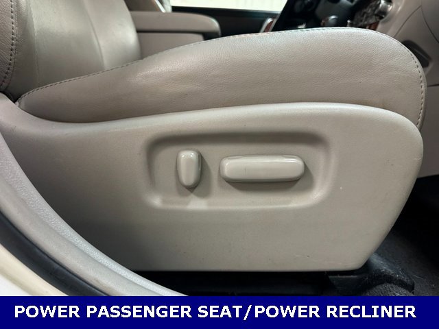 Used 2012 Toyota Highlander Limited image 36