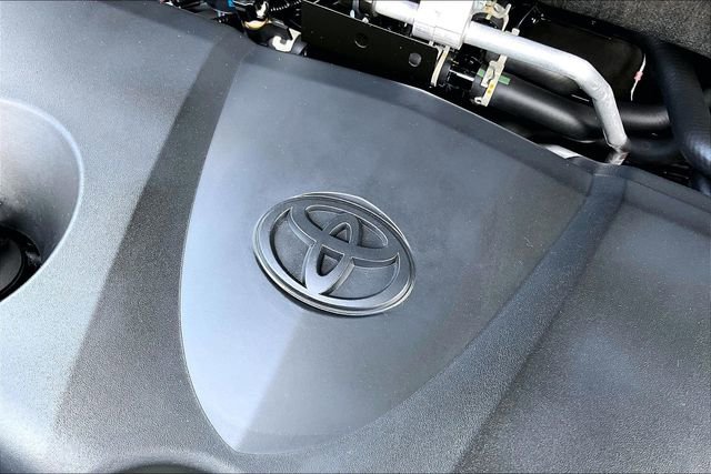 Used 2022 Toyota RAV4 XSE w/ Weather Package AWD/4WD image 31