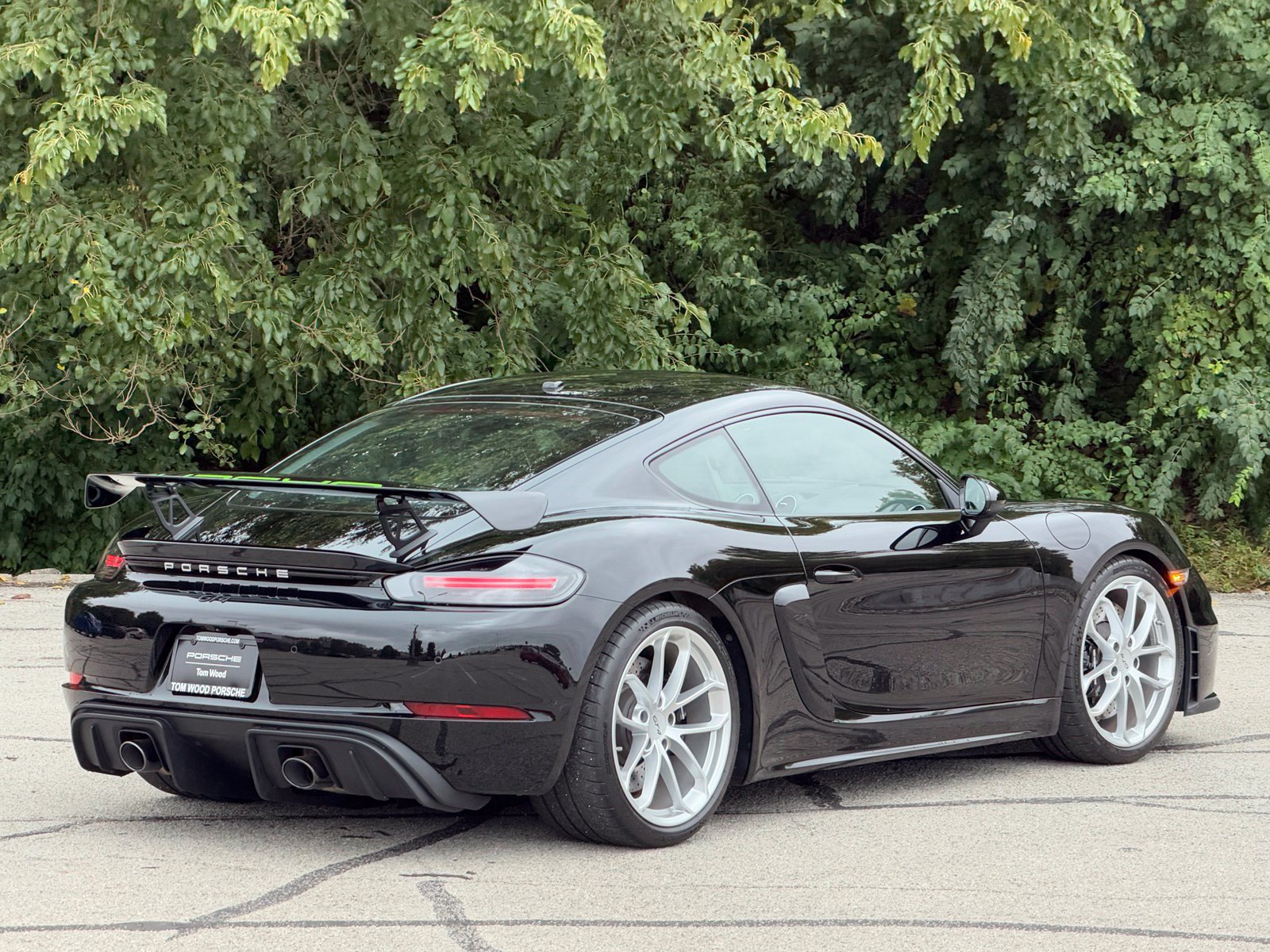 Used 2020 Porsche 718 Cayman GT4 RWD image 6