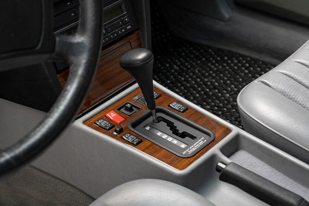 Used 1991 Mercedes-Benz 190 E 2.6 image 30