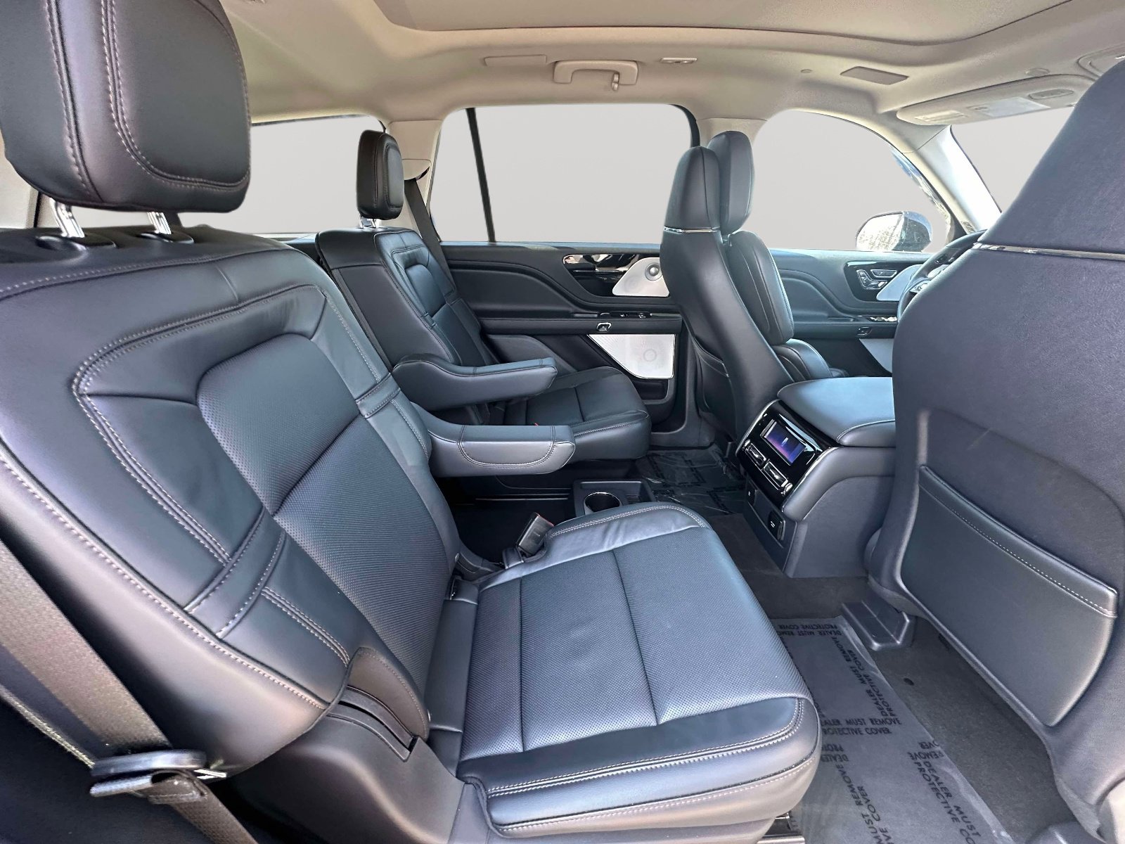 Used 2025 Lincoln Aviator Reserve w/ Equipment Group 201A image 32