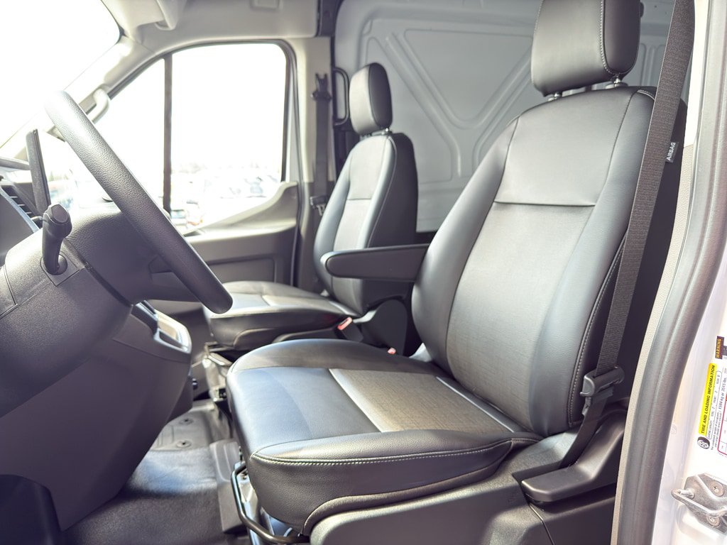 New 2026 Ford Transit 250 148 Medium Roof Extended AWD image 19