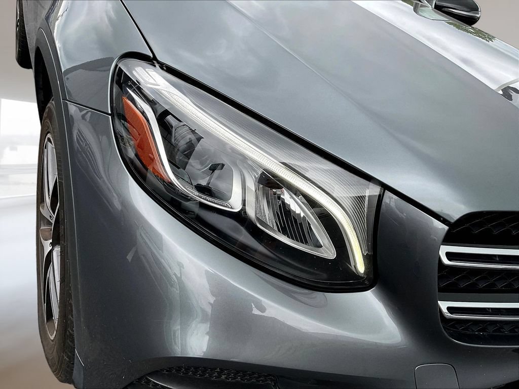 Used 2019 Mercedes-Benz GLC 300 4MATIC image 29